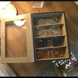 Sunglasses/Glasses Organizer